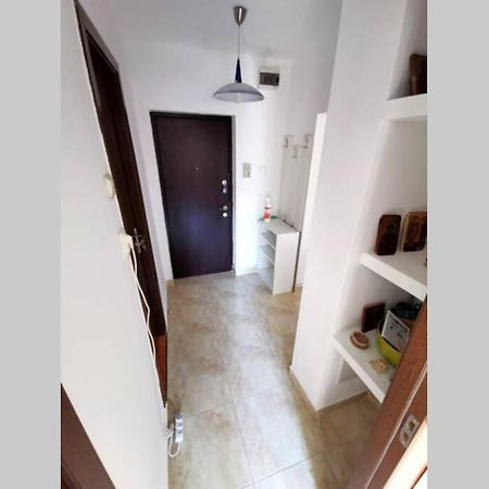 Bertigart Studio Apartment Bukares Bagian luar foto