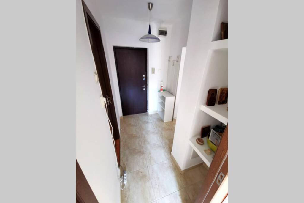 Bertigart Studio Apartment Bukares Bagian luar foto
